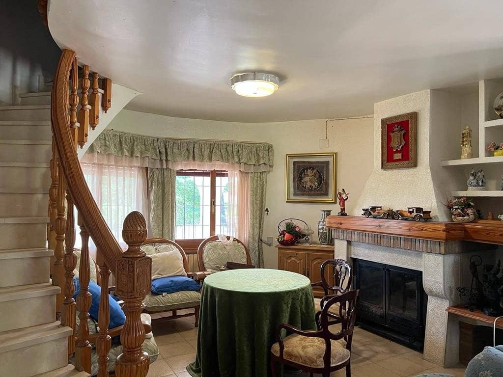 7 makuuhuone Huvila myytävänä paikassa Ontinyent mukana uima-altaan 
autotalli - 450 000 € (Ref: 6984577)