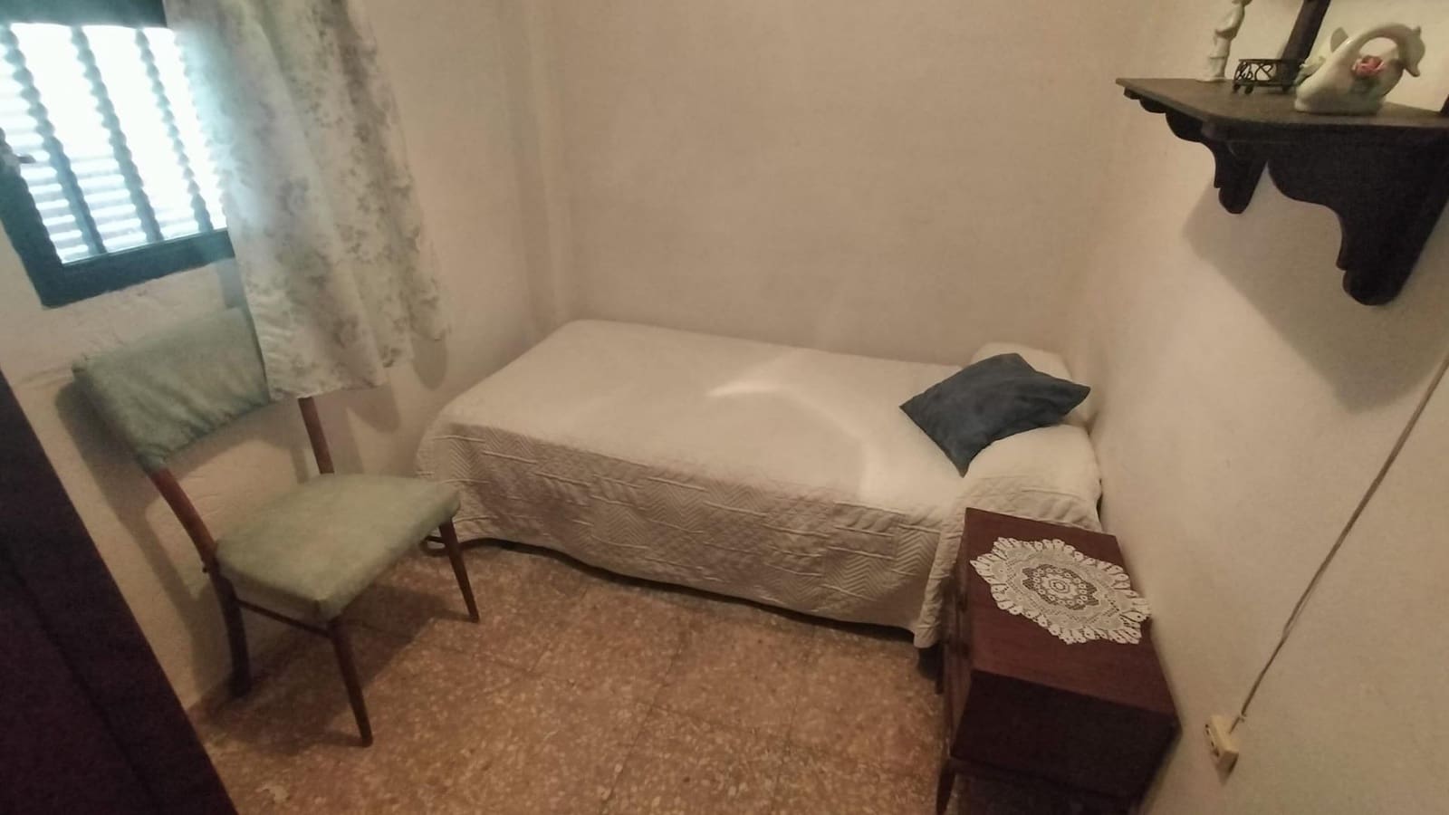 5 soveværelse Villa til salg i Ontinyent med garage - € 150.000 (Ref: 7993773)