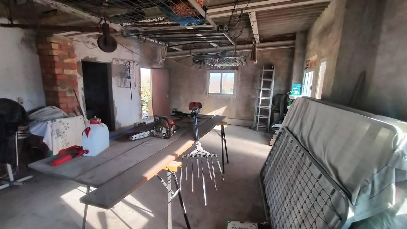 5 soveværelse Villa til salg i Ontinyent med garage - € 150.000 (Ref: 7993773)