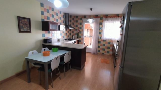 4 chambre Villa/Maison à vendre à Bufalí avec piscine garage - 300 000 € (Ref: 8126249)