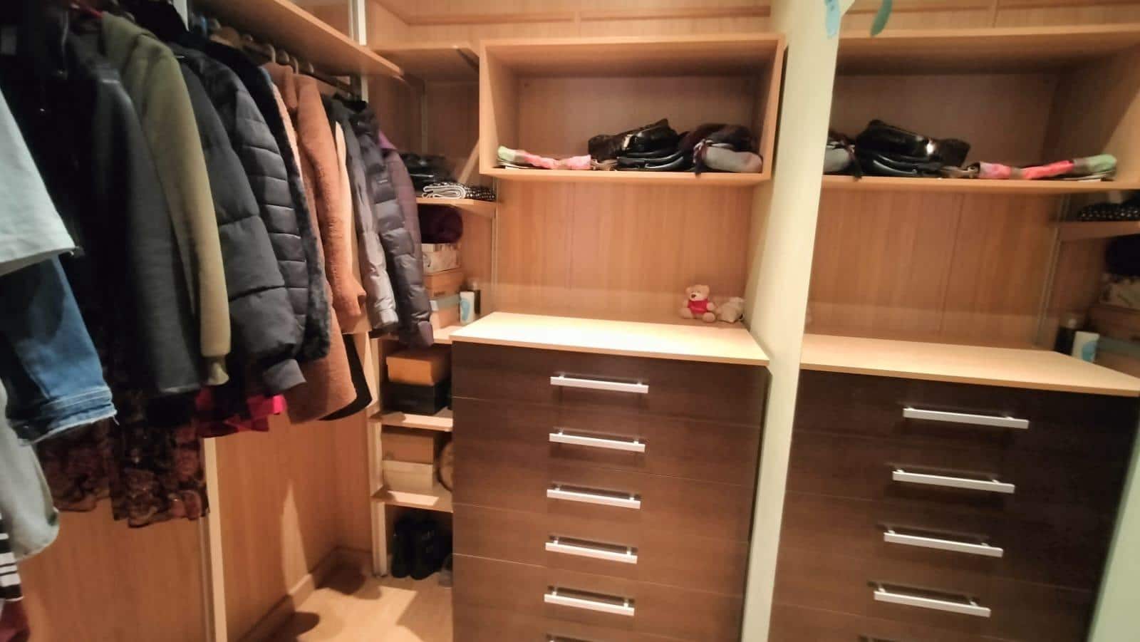 4 soveværelse Villa til salg i Bufali med swimmingpool garage - € 300.000 (Ref: 8126249)