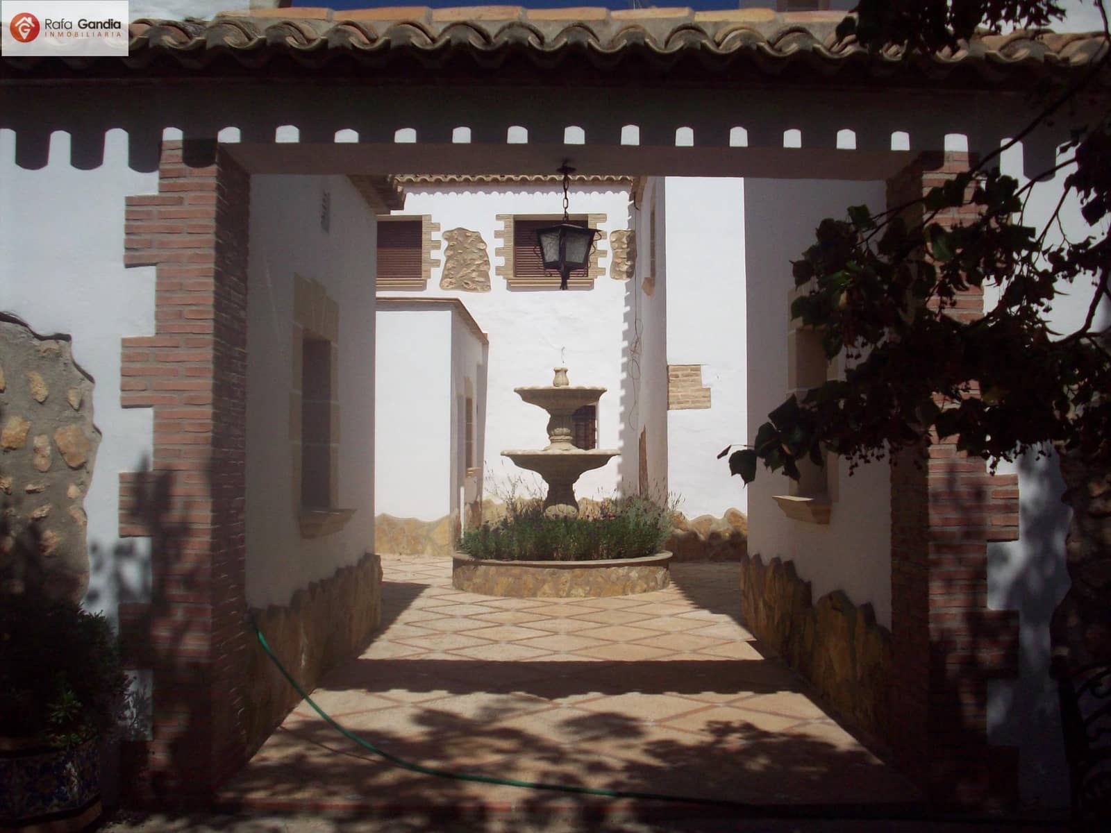 9 soveværelse Hotel til salg i Bocairent med garage - € 1.900.000 (Ref: 8238952)