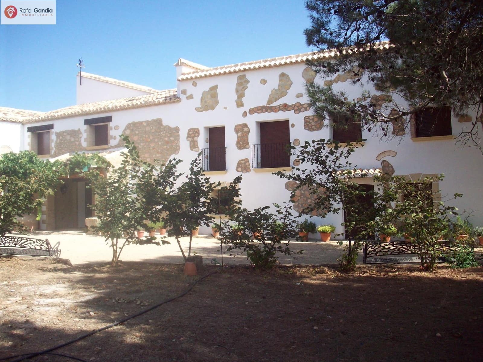 9 soveværelse Hotel til salg i Bocairent med garage - € 1.900.000 (Ref: 8238952)