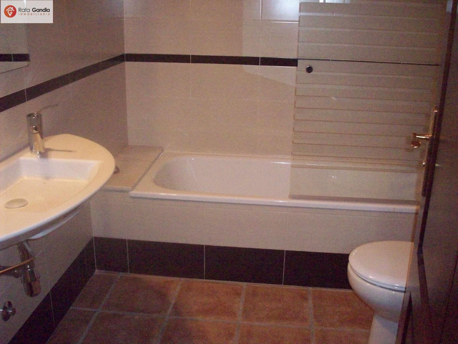 9 soveværelse Hotel til salg i Bocairent med garage - € 1.900.000 (Ref: 8238952)