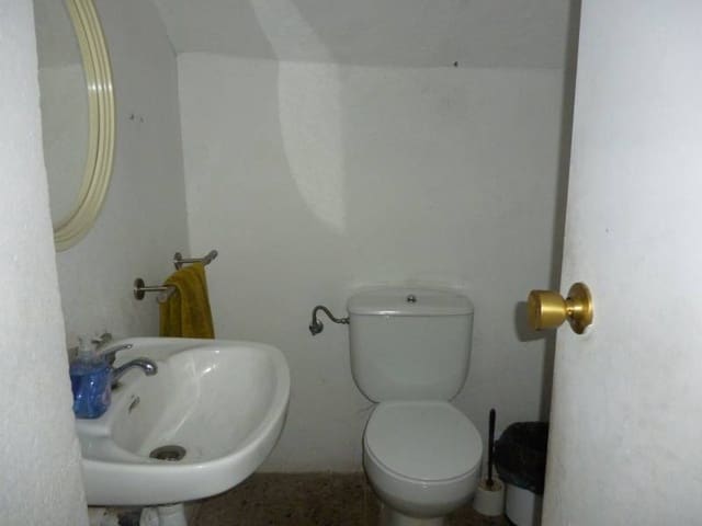 Business for sale in Bocairent - € 79,000 (Ref: 8403303)