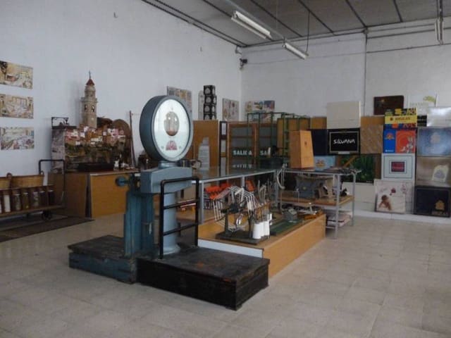 Business for sale in Bocairent - € 79,000 (Ref: 8403303)