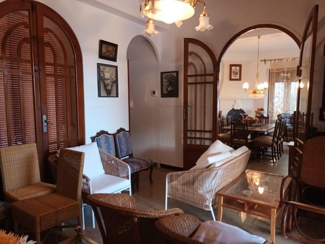 6 makuuhuone Huvila myytävänä paikassa Ontinyent mukana uima-altaan 
autotalli - 385 000 € (Ref: 8822251)