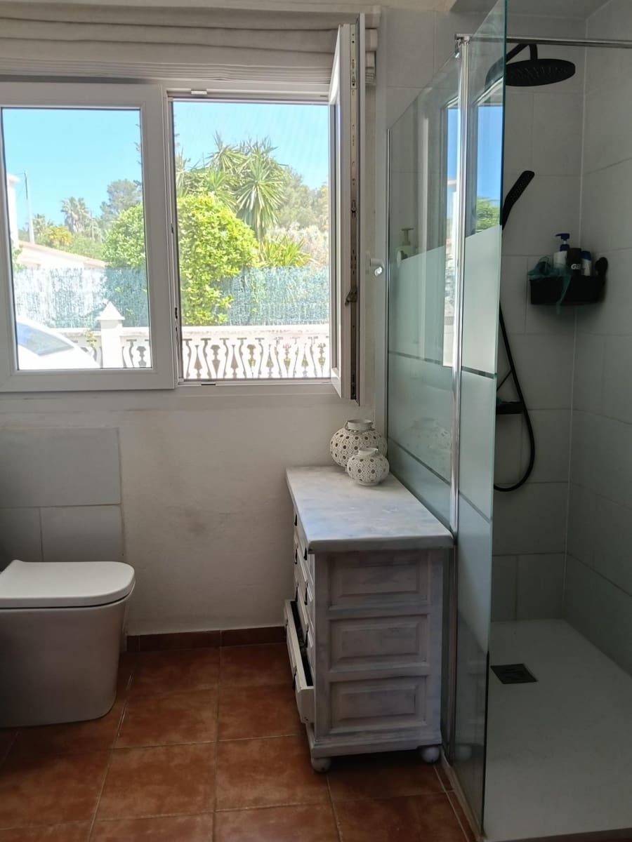 5 sypialnia Willa na sprzedaż w Ontinyent z basenem garażem - 530 000 € (Ref: 9007591)