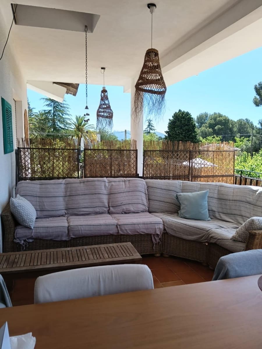 5 sypialnia Willa na sprzedaż w Ontinyent z basenem garażem - 530 000 € (Ref: 9007591)