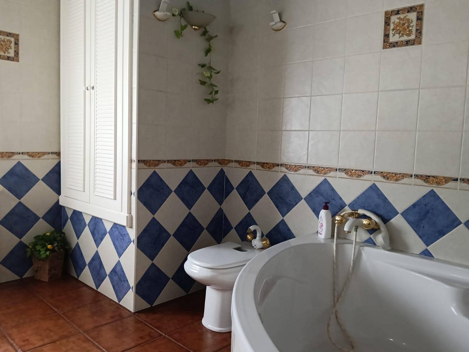 5 soveværelse Villa til salg i Ontinyent med swimmingpool - € 385.000 (Ref: 9029458)