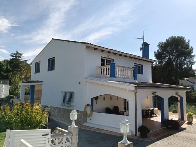 5 soveværelse Villa til salg i Ontinyent med swimmingpool - € 385.000 (Ref: 9029458)