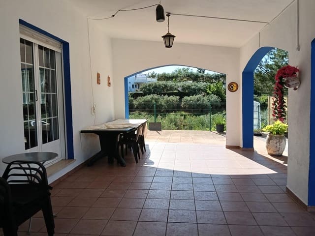 5 soveværelse Villa til salg i Ontinyent med swimmingpool - € 385.000 (Ref: 9029458)