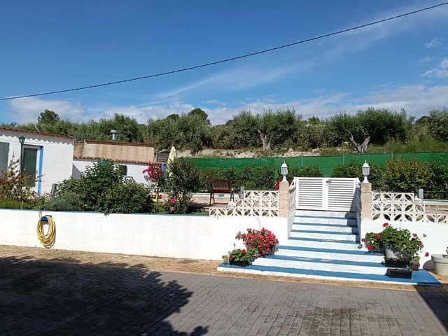 5 soveværelse Villa til salg i Ontinyent med swimmingpool - € 385.000 (Ref: 9029458)