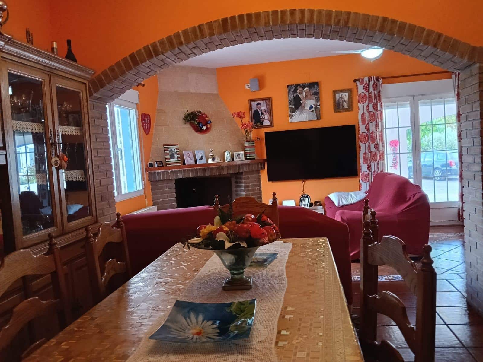 5 soveværelse Villa til salg i Ontinyent med swimmingpool - € 385.000 (Ref: 9029458)