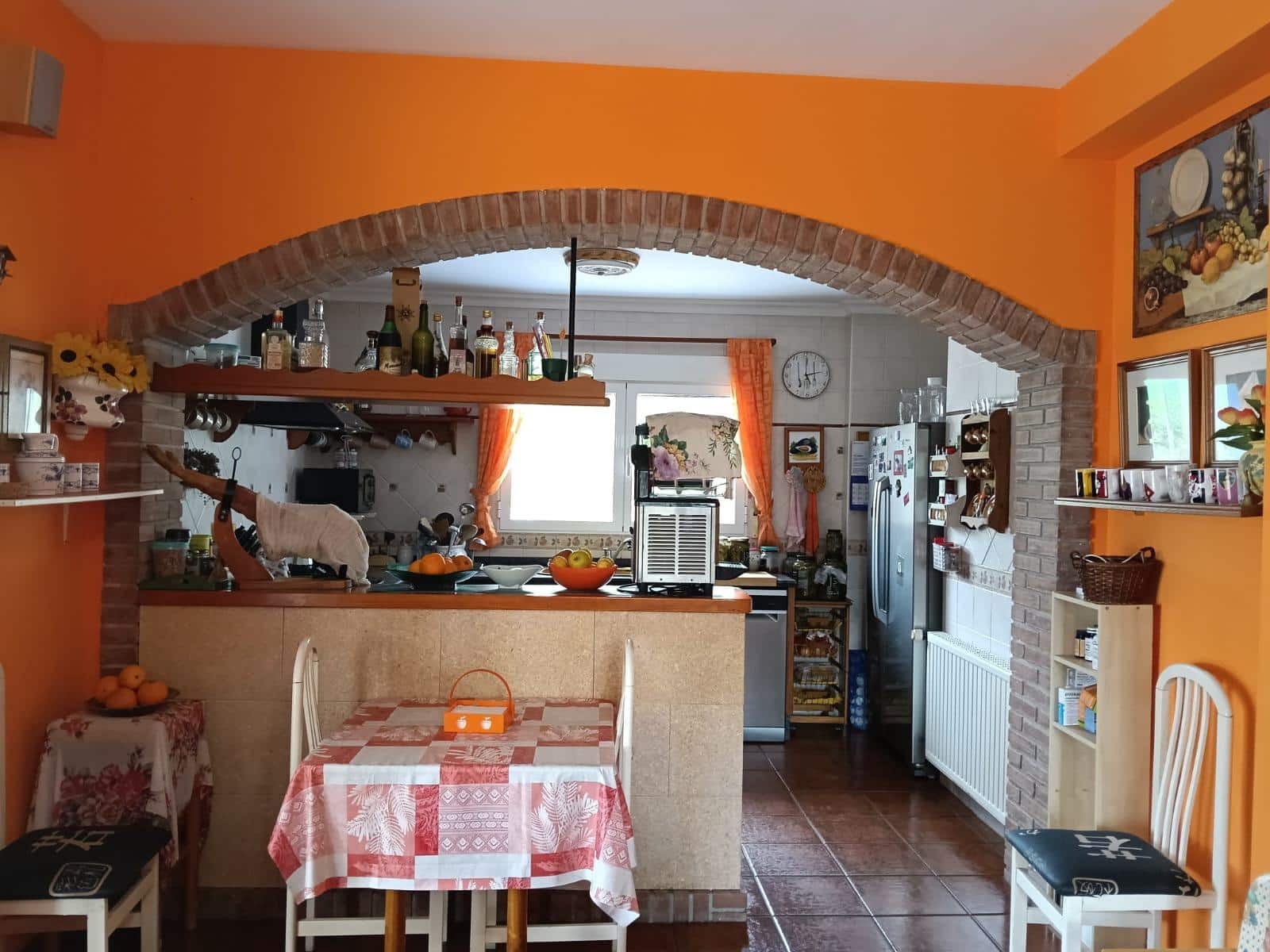 5 soveværelse Villa til salg i Ontinyent med swimmingpool - € 385.000 (Ref: 9029458)