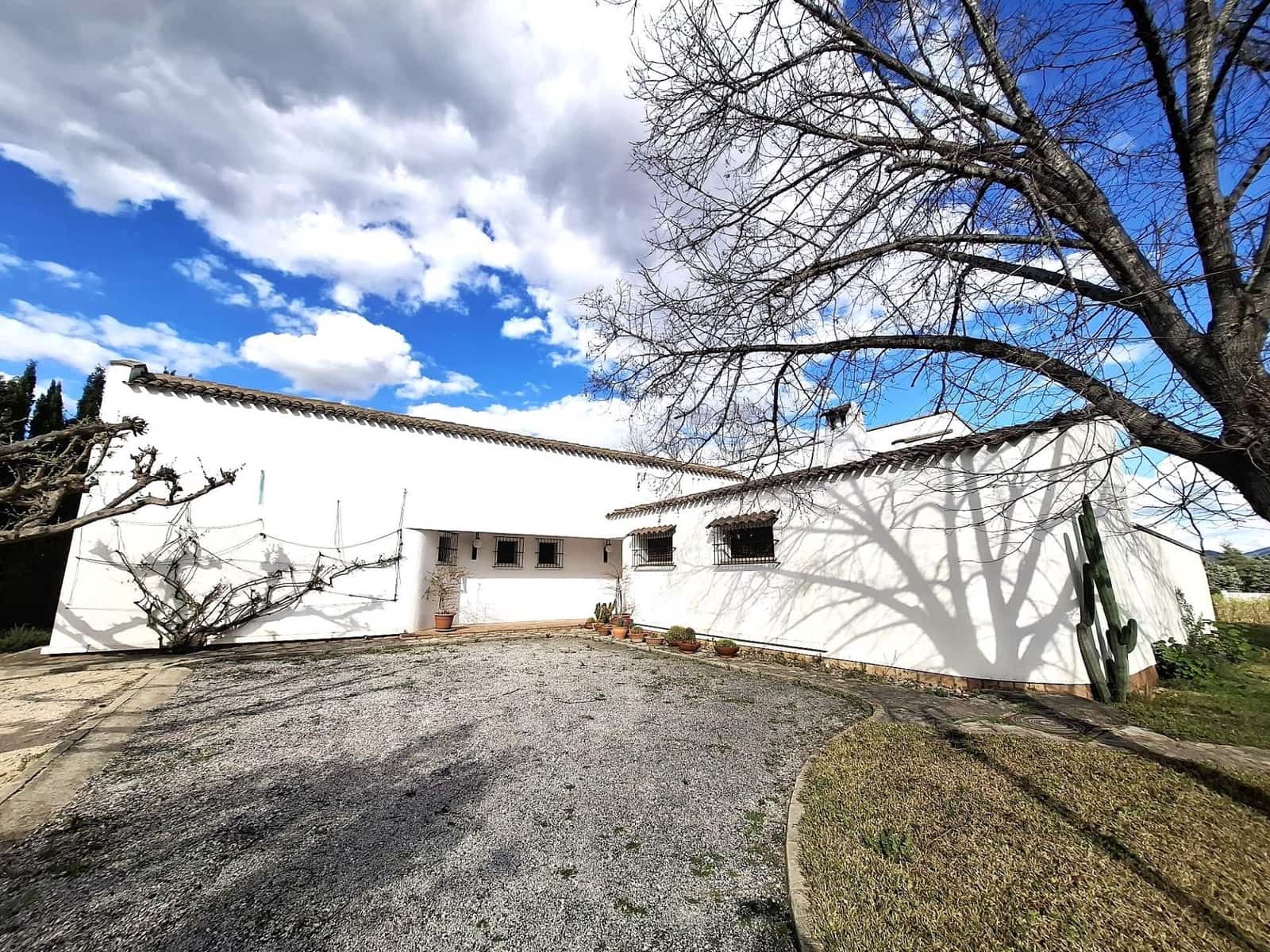 5 soveværelse Villa til salg i Ontinyent - € 400.000 (Ref: 9057457)