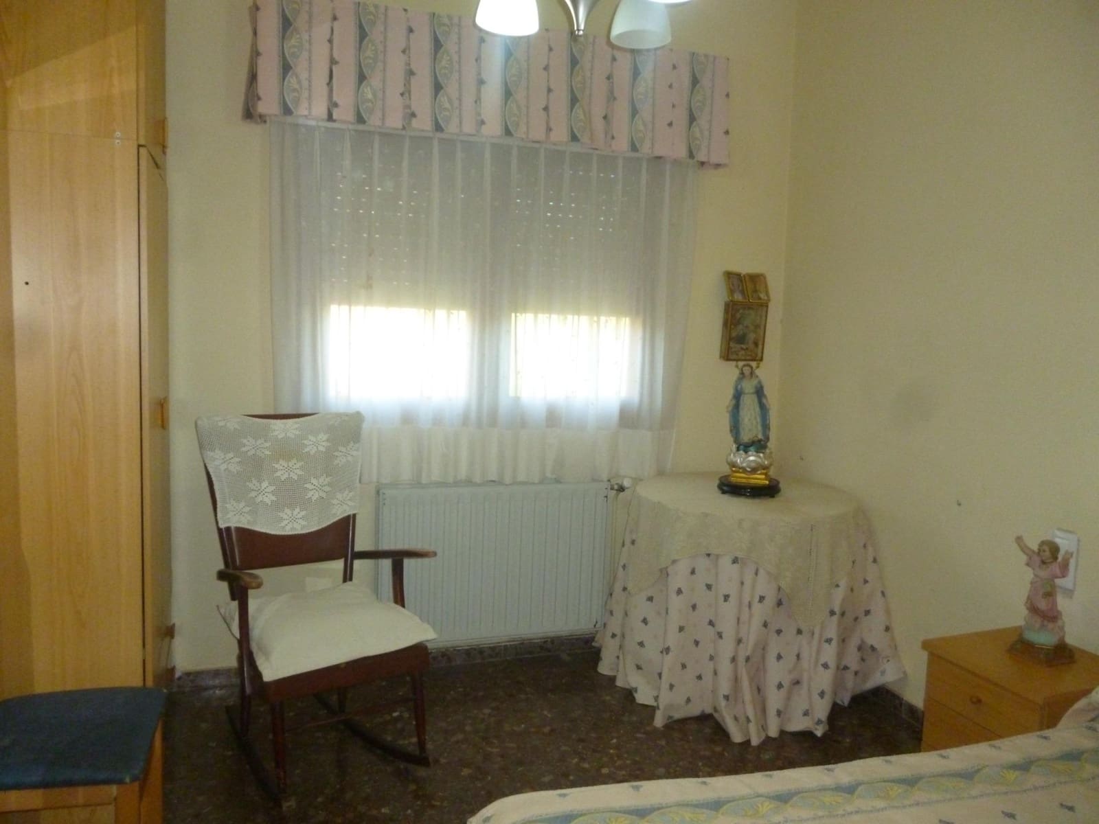 4 sypialnia Willa na sprzedaż w Ontinyent z basenem garażem - 350 000 € (Ref: 9136992)