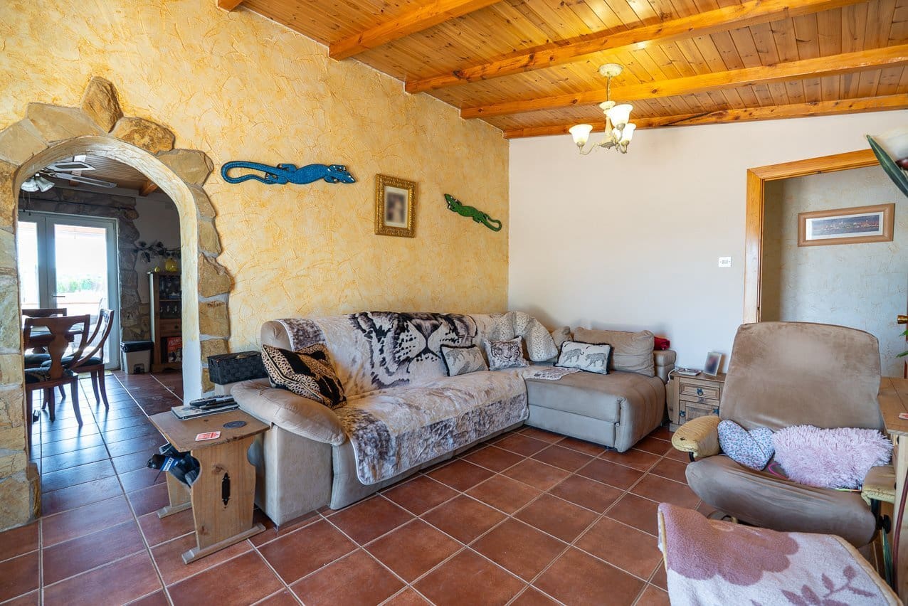4 slaapkamer Finca/Landhuis te koop in Las Virtudes met zwembad - € 199.995 (Ref: 10024704)