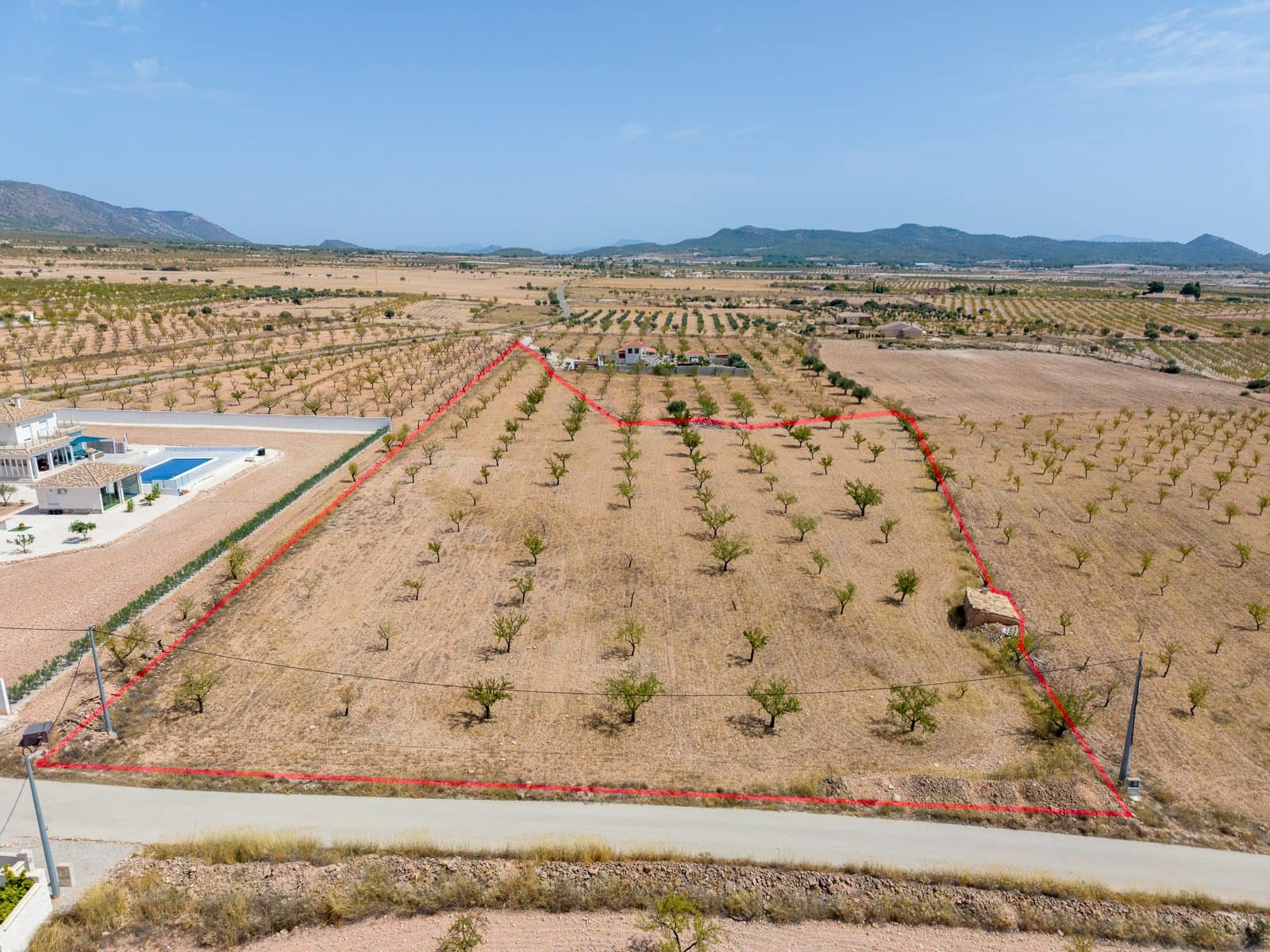 Mark till salu i Pinoso - 65 000 € (Ref: 10048080)