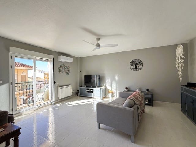 Apartamento de 3 habitaciones en Pinoso en venta con piscina garaje - 155.000 € (Ref: 10077271)