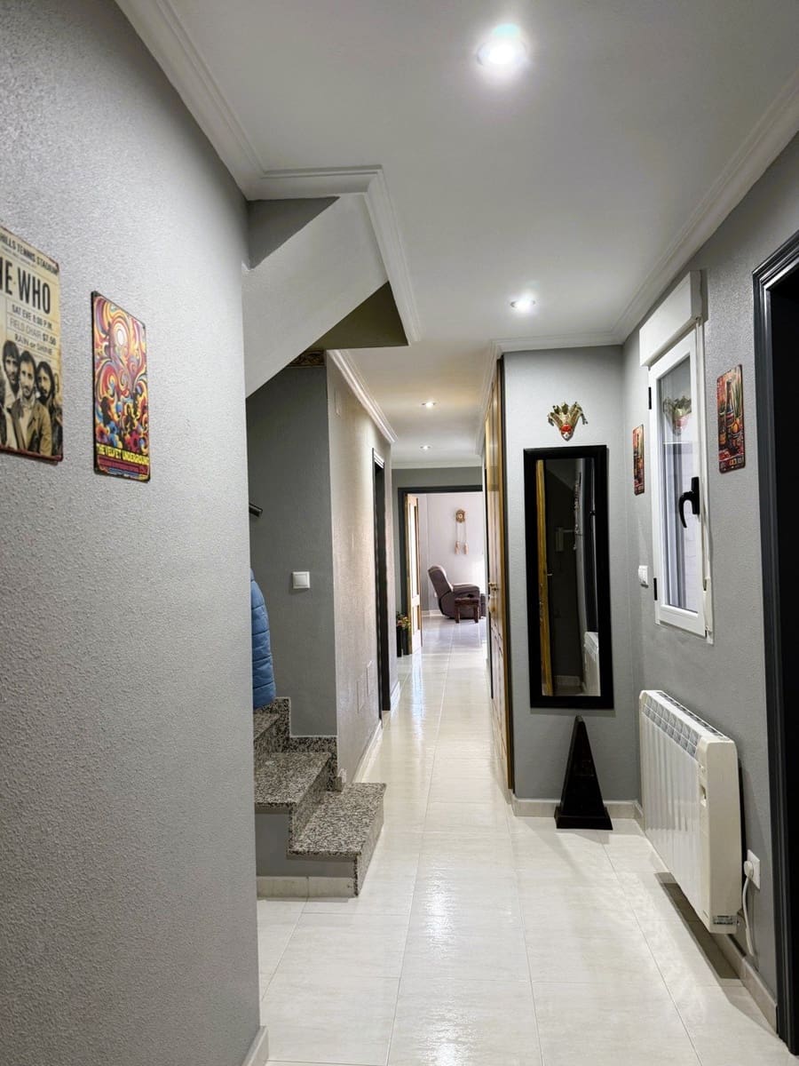 3 sovrum Lägenhet till salu i Pinoso med pool garage - 155 000 € (Ref: 10077271)