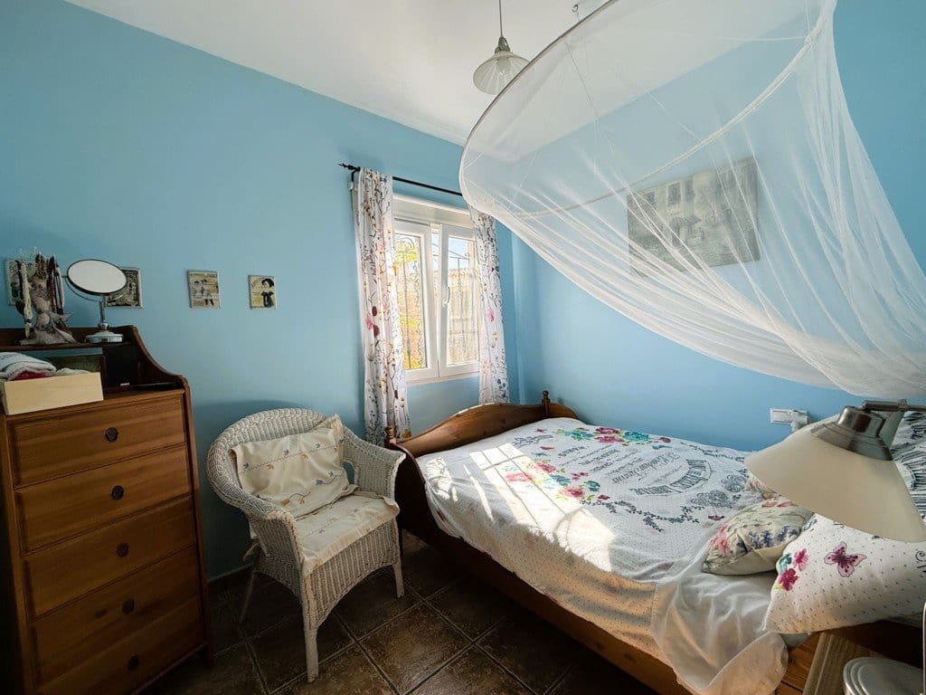 4 quarto Moradia para venda em Canada de la Lena com piscina - 350 000 € (Ref: 10077272)