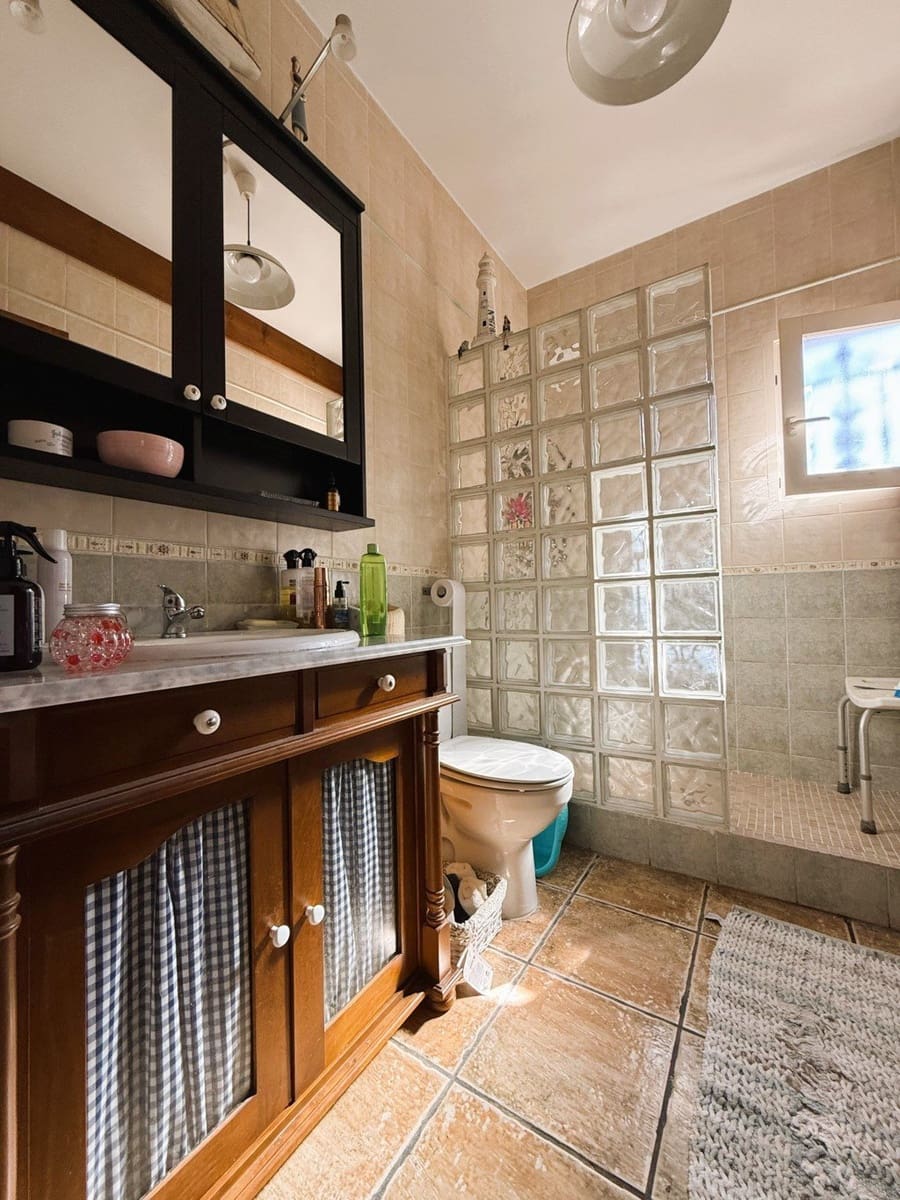 4 quarto Moradia para venda em Canada de la Lena com piscina - 350 000 € (Ref: 10077272)