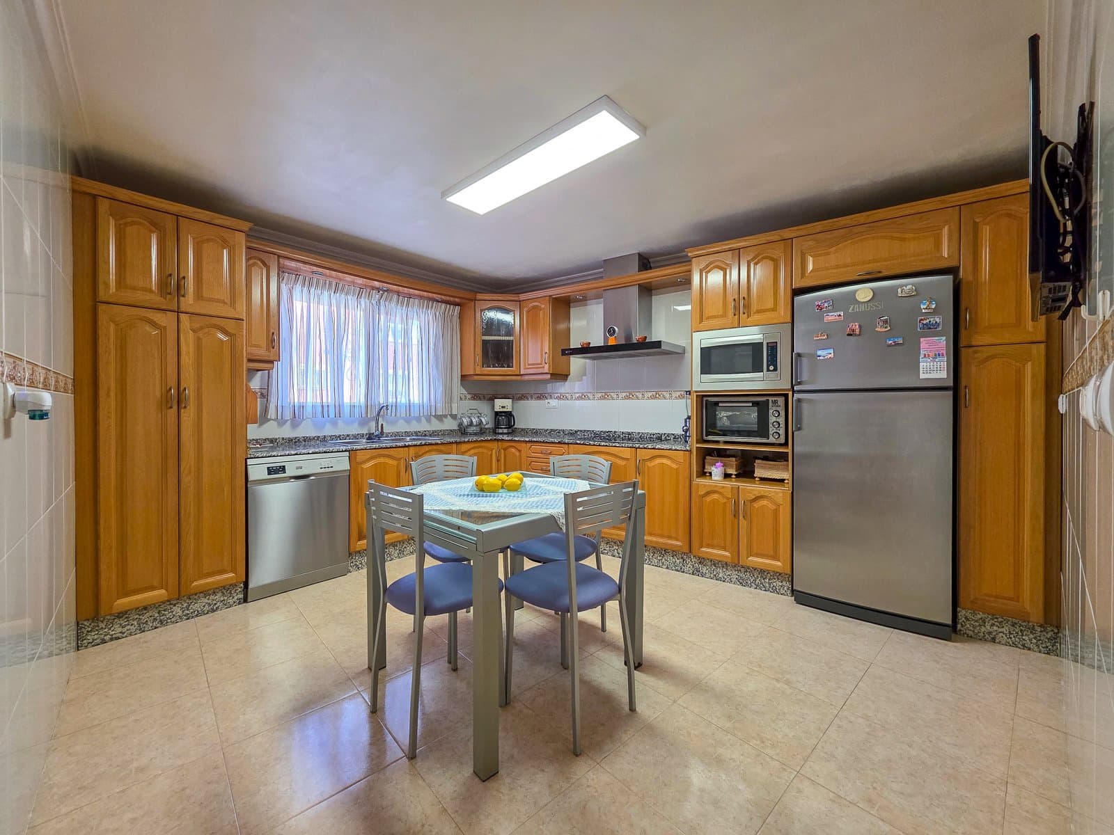 3 slaapkamer Huis te koop in Pinoso met zwembad garage - € 190.000 (Ref: 10106556)