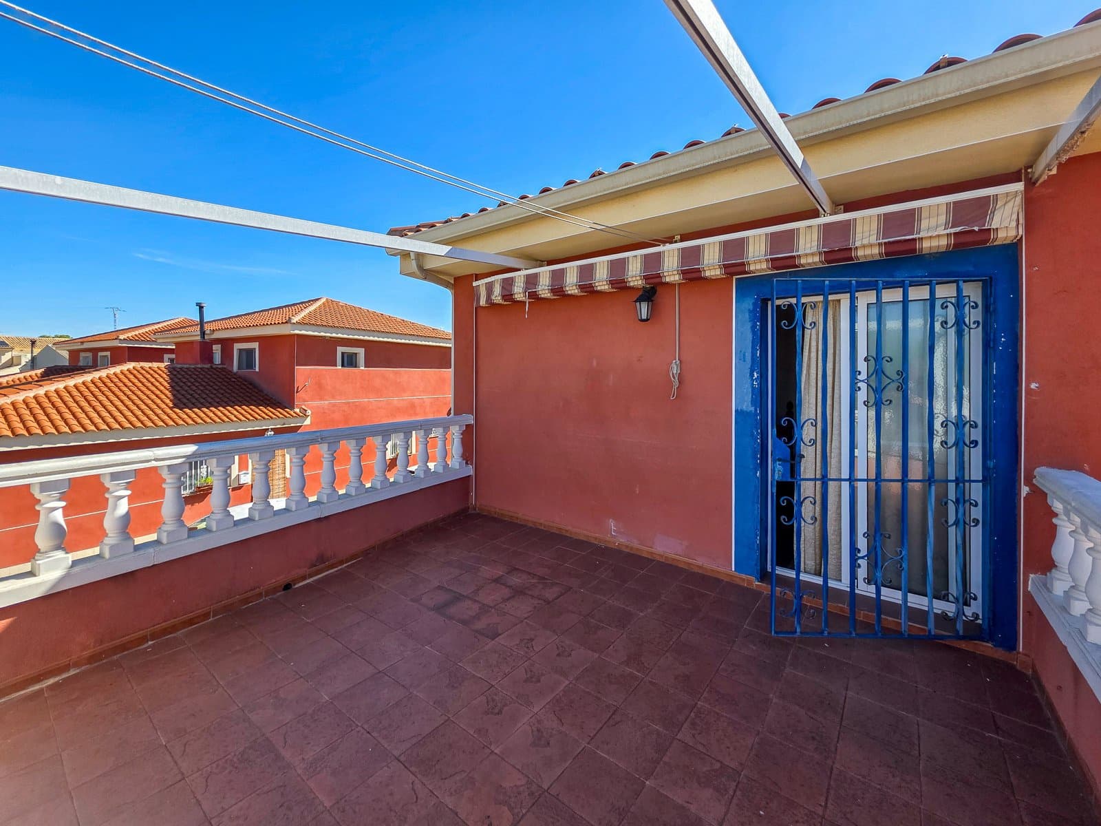 3 slaapkamer Huis te koop in Pinoso met zwembad garage - € 190.000 (Ref: 10106556)