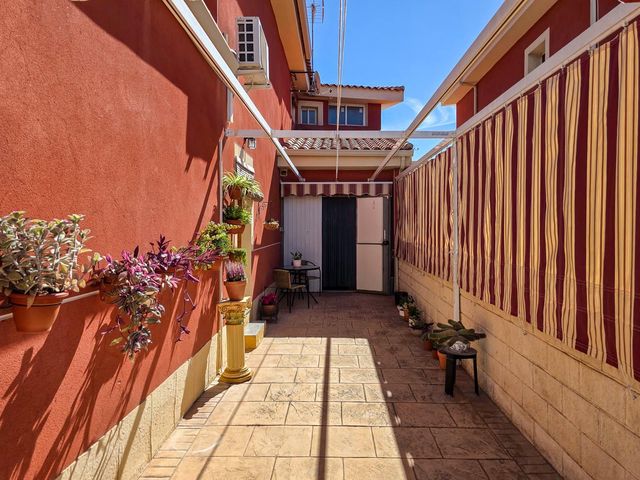 3 slaapkamer Huis te koop in Pinoso met zwembad garage - € 190.000 (Ref: 10106556)