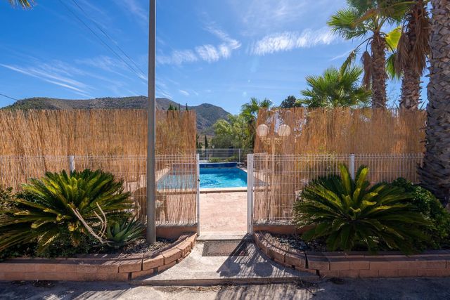 6 bedroom Cave House for sale in L'Algueña / Alguenya with pool garage - € 225,000 (Ref: 10108797)