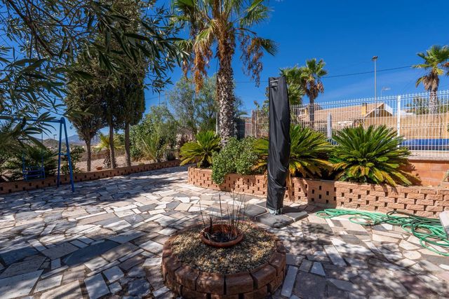 6 bedroom Cave House for sale in L'Algueña / Alguenya with pool garage - € 225,000 (Ref: 10108797)