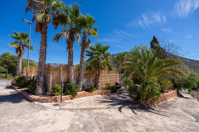 6 bedroom Cave House for sale in L'Algueña / Alguenya with pool garage - € 225,000 (Ref: 10108797)