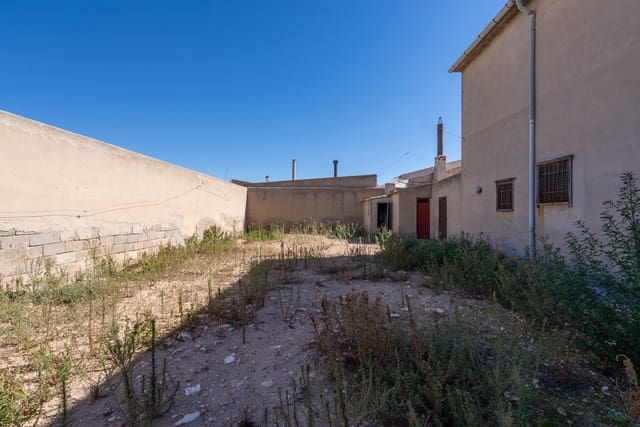 Casa de 5 habitaciones en Jumilla en venta con piscina garaje - 99.950 € (Ref: 10114448)