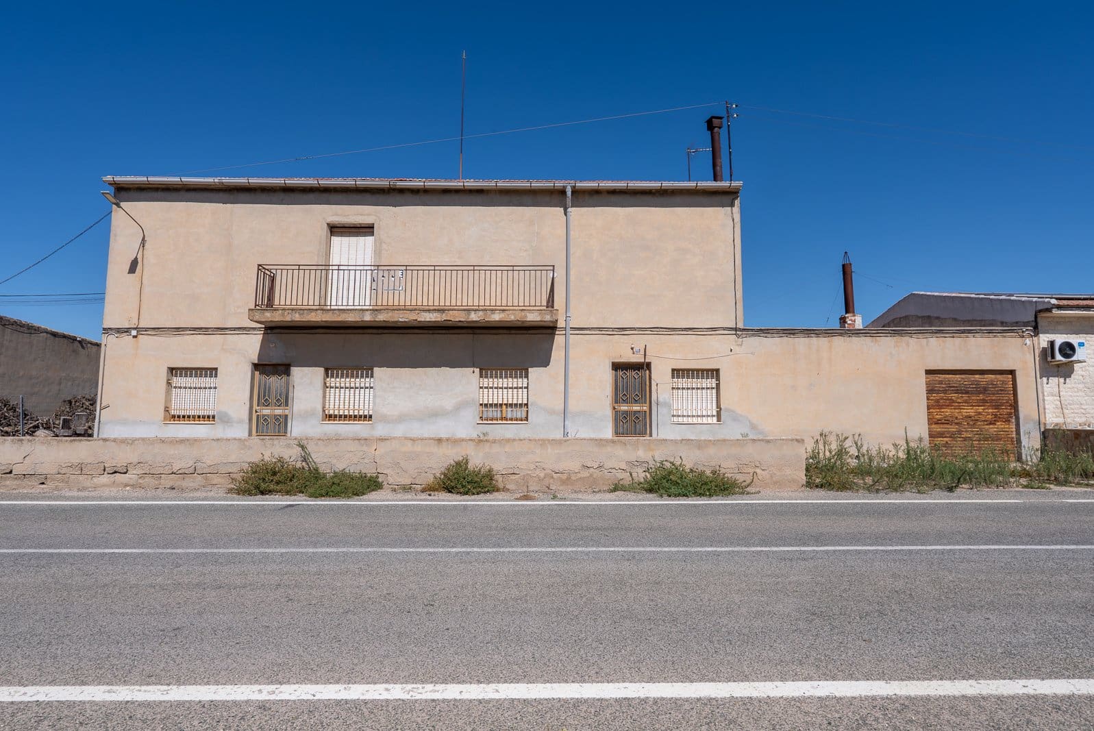 Casa de 5 habitaciones en Jumilla en venta con piscina garaje - 99.950 € (Ref: 10114448)