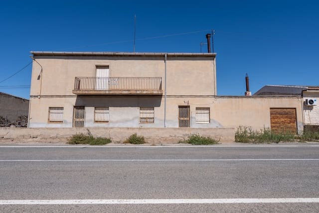Casa de 5 habitaciones en Jumilla en venta con piscina garaje - 99.950 € (Ref: 10114448)