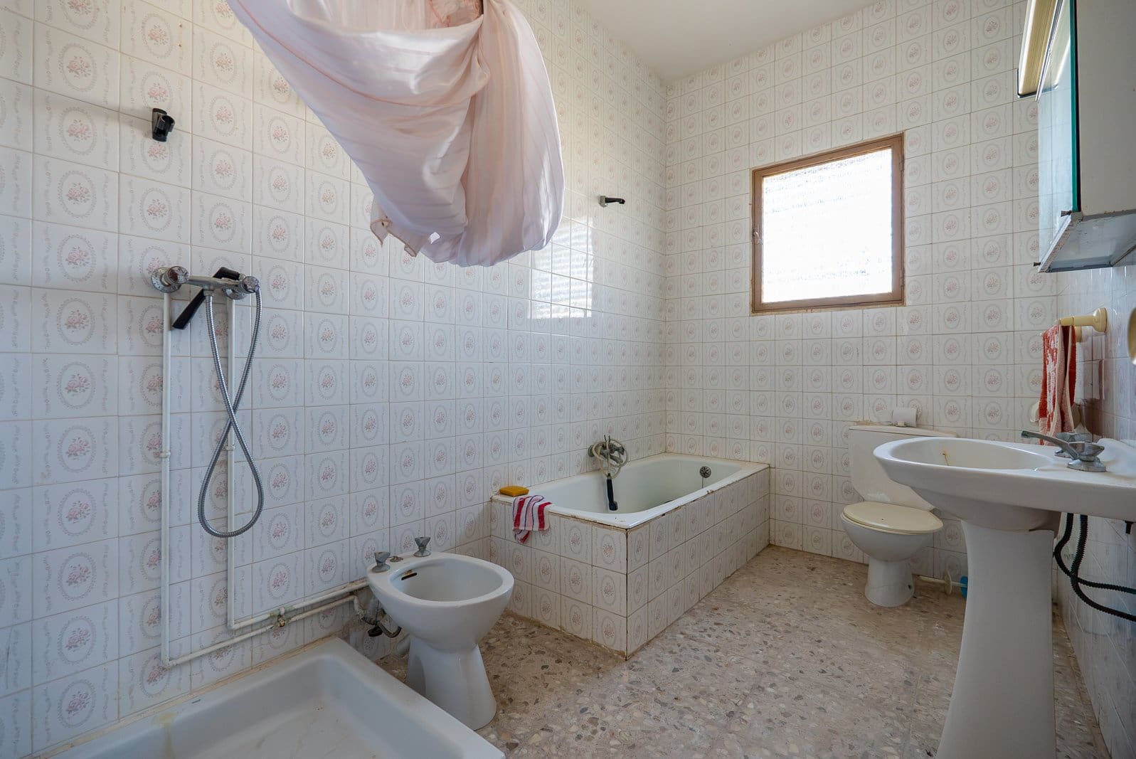 Casa de 5 habitaciones en Jumilla en venta con piscina garaje - 99.950 € (Ref: 10114448)