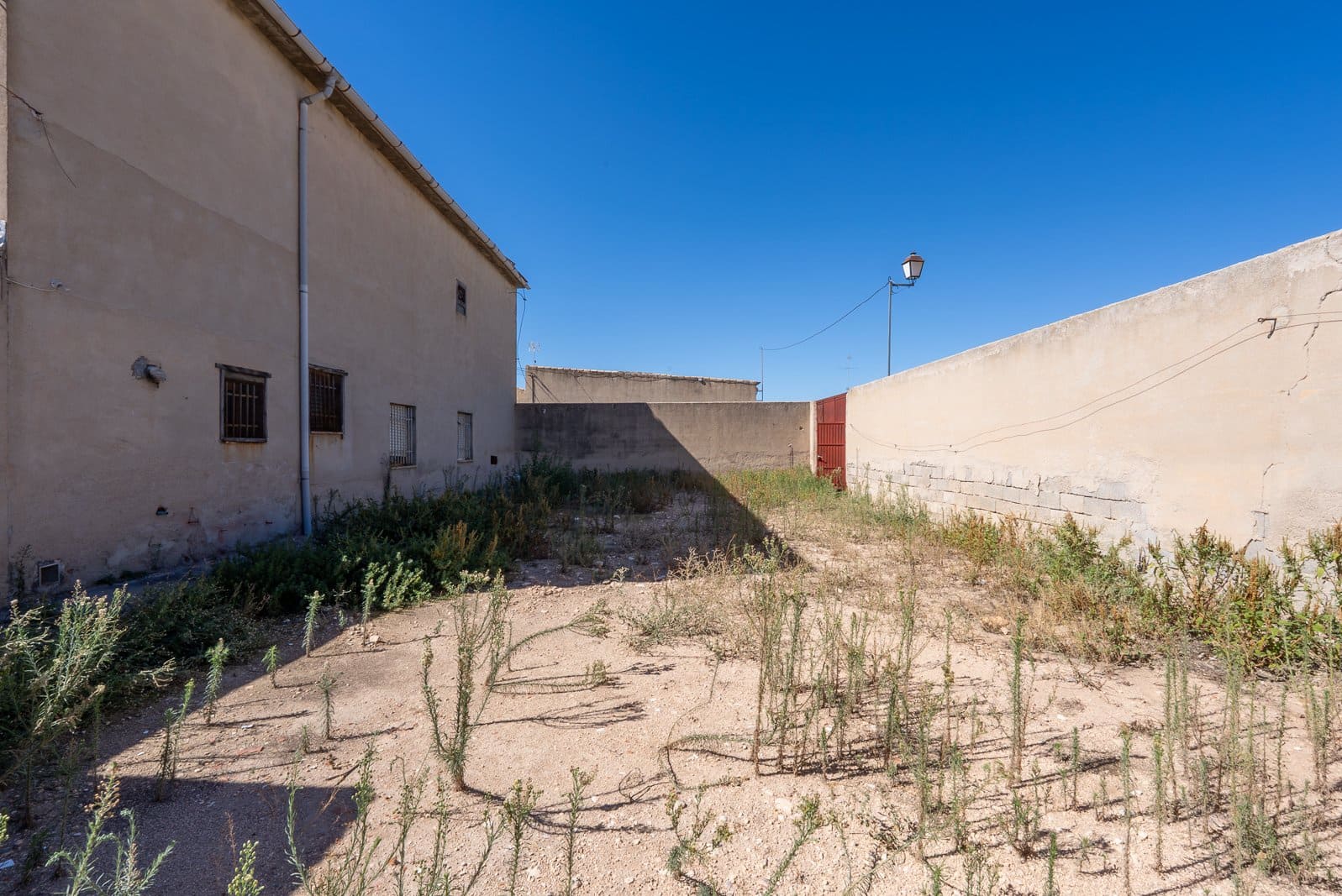 Casa de 5 habitaciones en Jumilla en venta con piscina garaje - 99.950 € (Ref: 10114448)
