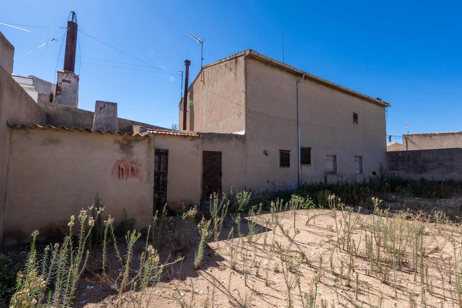 Casa de 5 habitaciones en Jumilla en venta con piscina garaje - 99.950 € (Ref: 10114448)