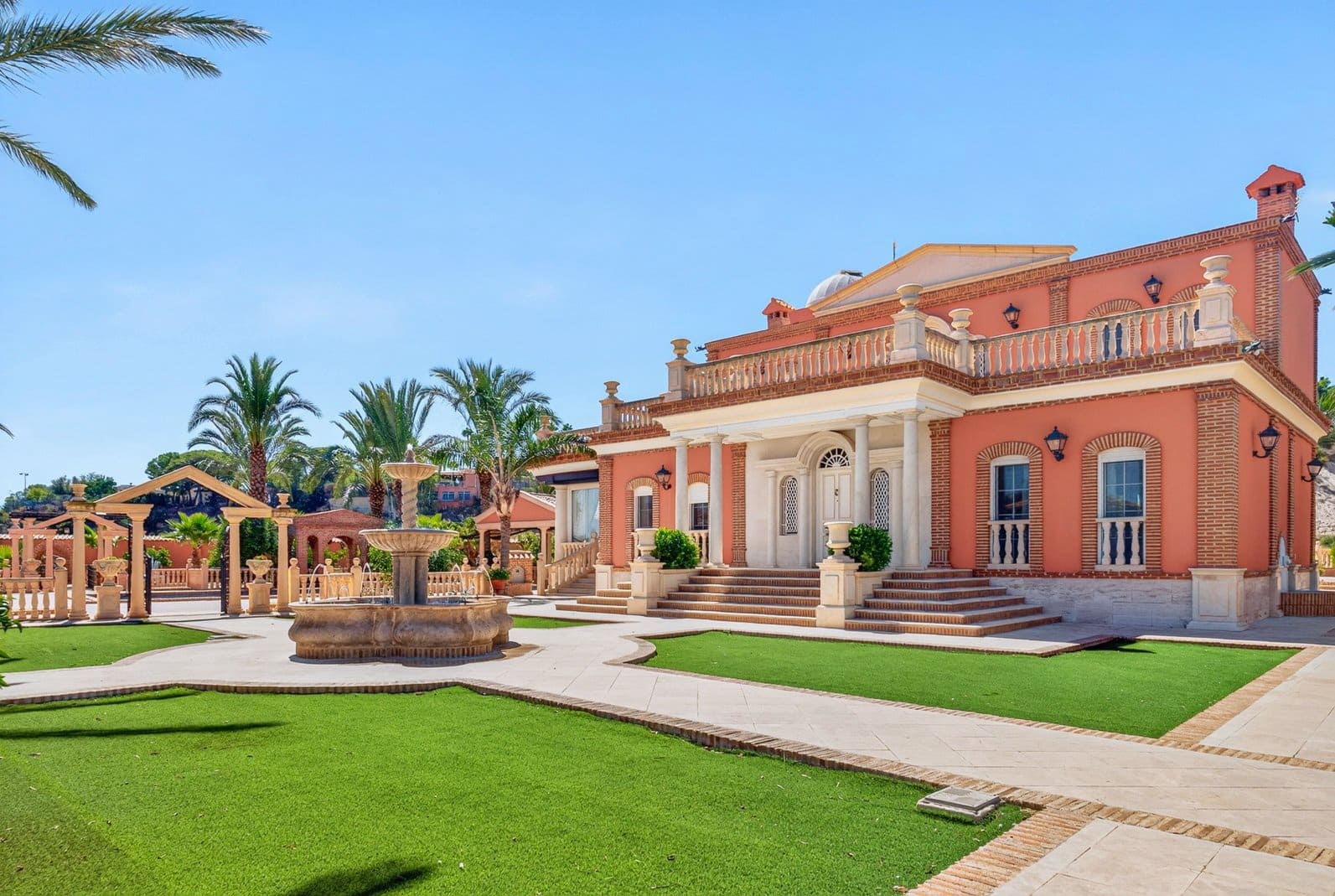 5 chambre Villa/Maison à vendre à Elche / Elx avec piscine garage - 950 000 € (Ref: 10120935)