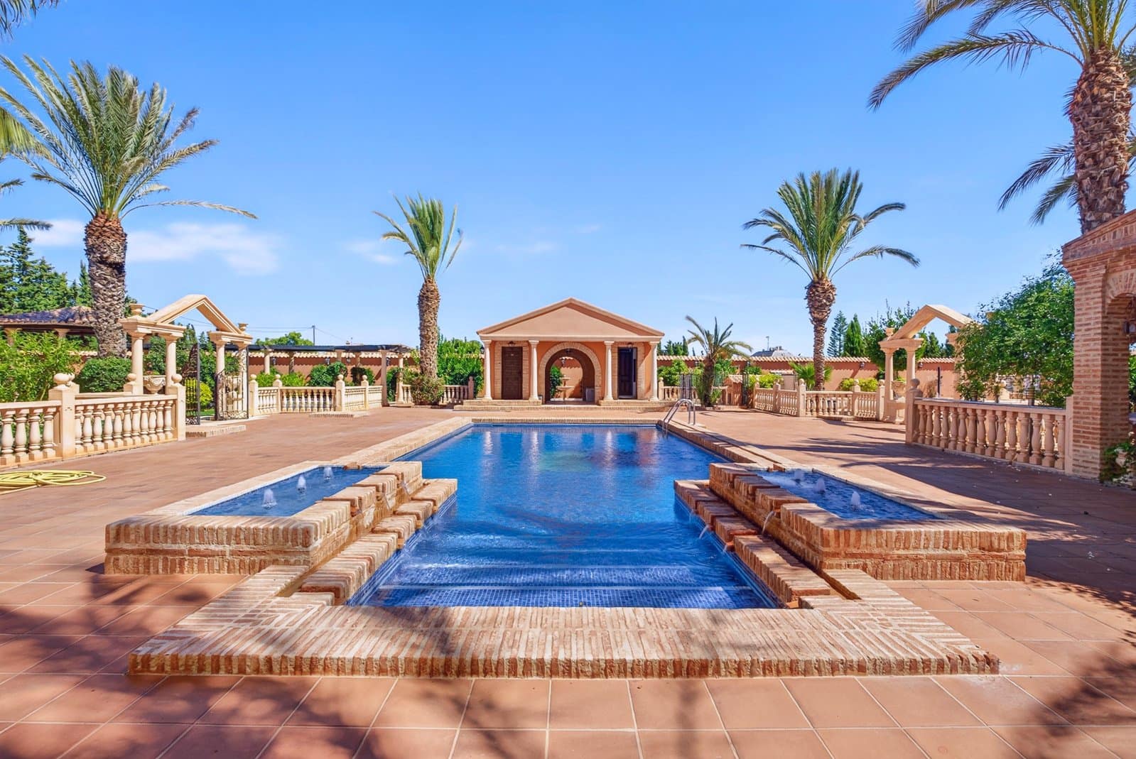 5 chambre Villa/Maison à vendre à Elche / Elx avec piscine garage - 950 000 € (Ref: 10120935)