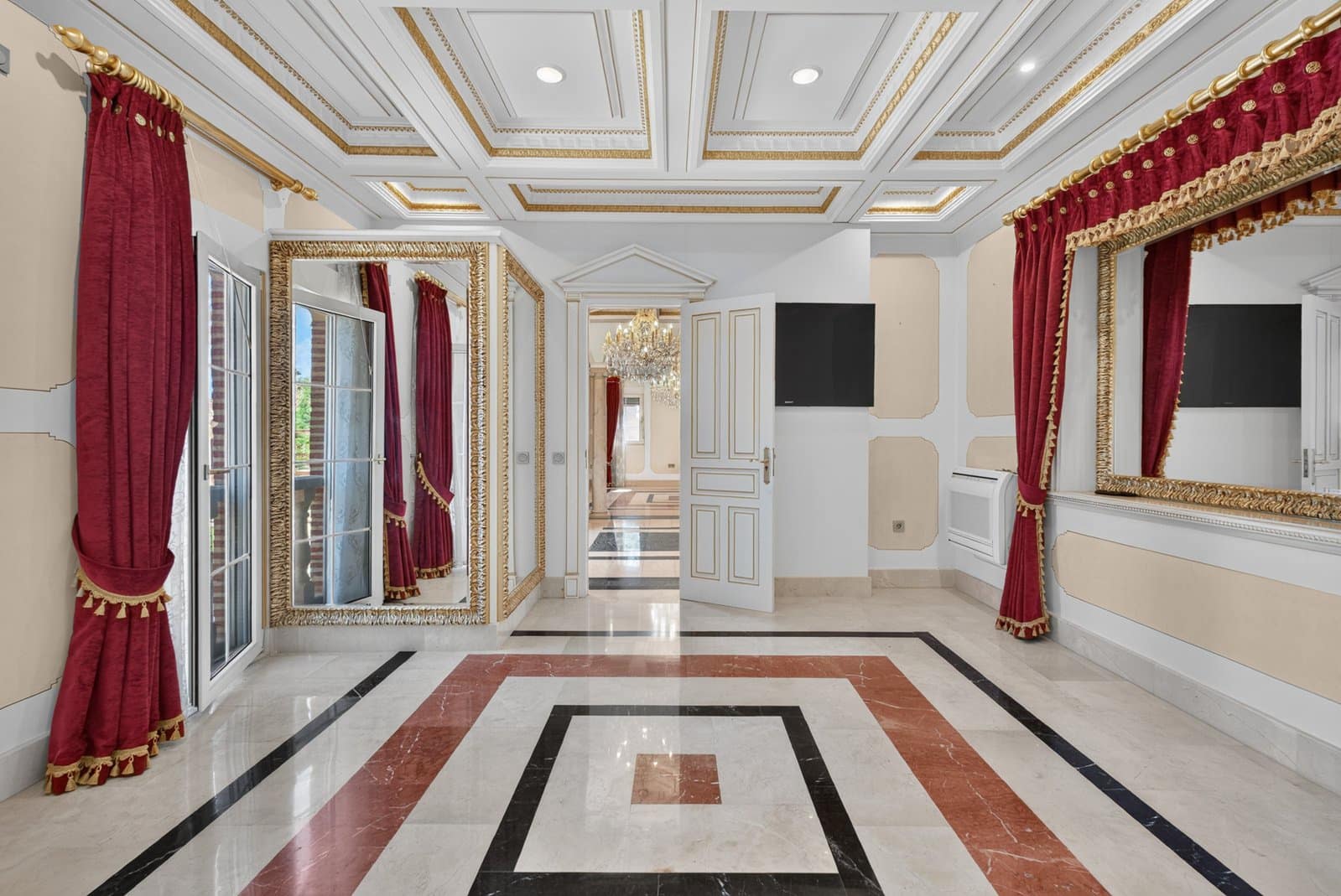 5 chambre Villa/Maison à vendre à Elche / Elx avec piscine garage - 950 000 € (Ref: 10120935)
