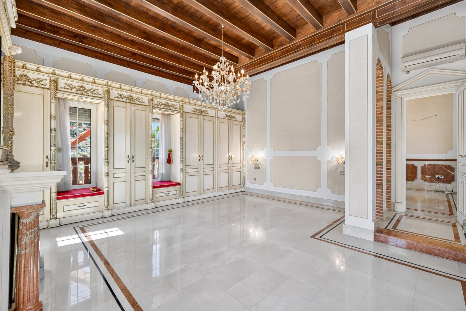 5 chambre Villa/Maison à vendre à Elche / Elx avec piscine garage - 950 000 € (Ref: 10120935)