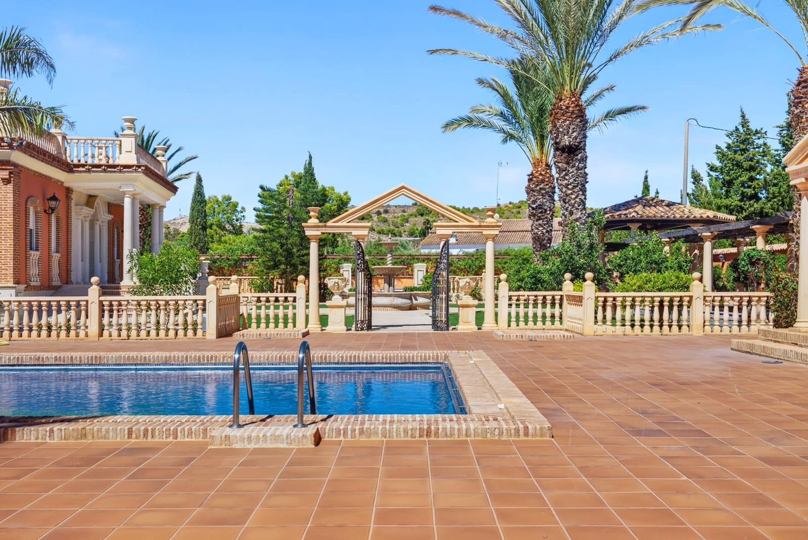 5 chambre Villa/Maison à vendre à Elche / Elx avec piscine garage - 950 000 € (Ref: 10120935)