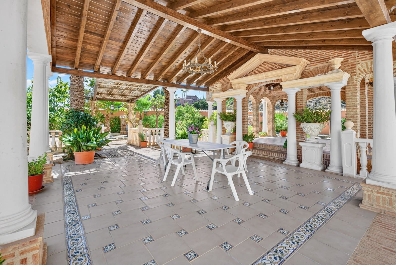 5 chambre Villa/Maison à vendre à Elche / Elx avec piscine garage - 950 000 € (Ref: 10120935)
