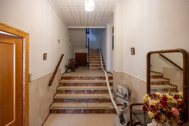 4 camera da letto Casa in vendita in Pinoso con piscina garage - 199.950 € (Rif: 10130178)