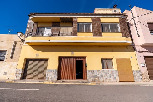 4 camera da letto Casa in vendita in Pinoso con piscina garage - 199.950 € (Rif: 10130178)