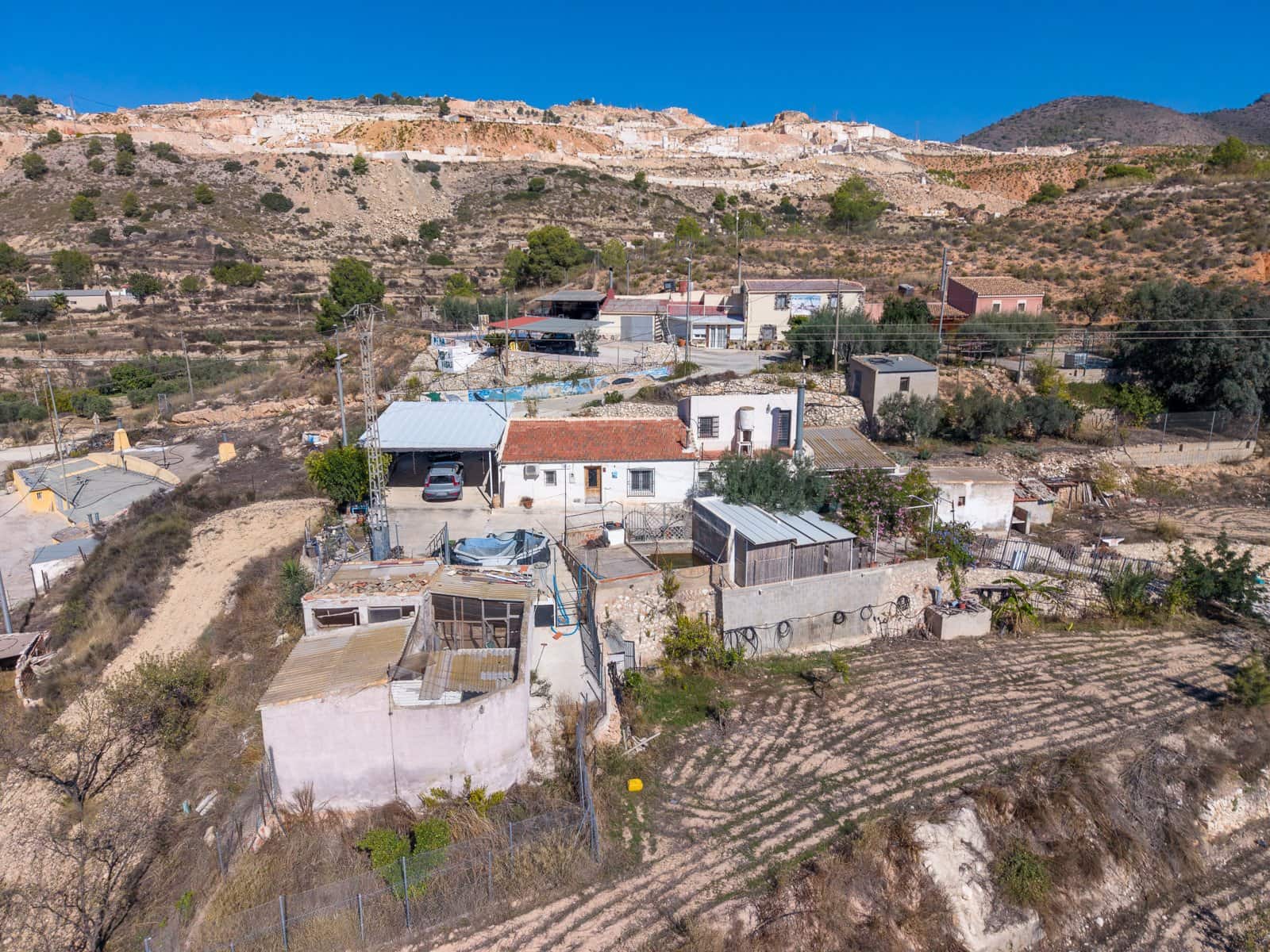 6 chambre Finca/Maison de Campagne à vendre à La Zarza avec piscine garage - 125 000 € (Ref: 10160545)