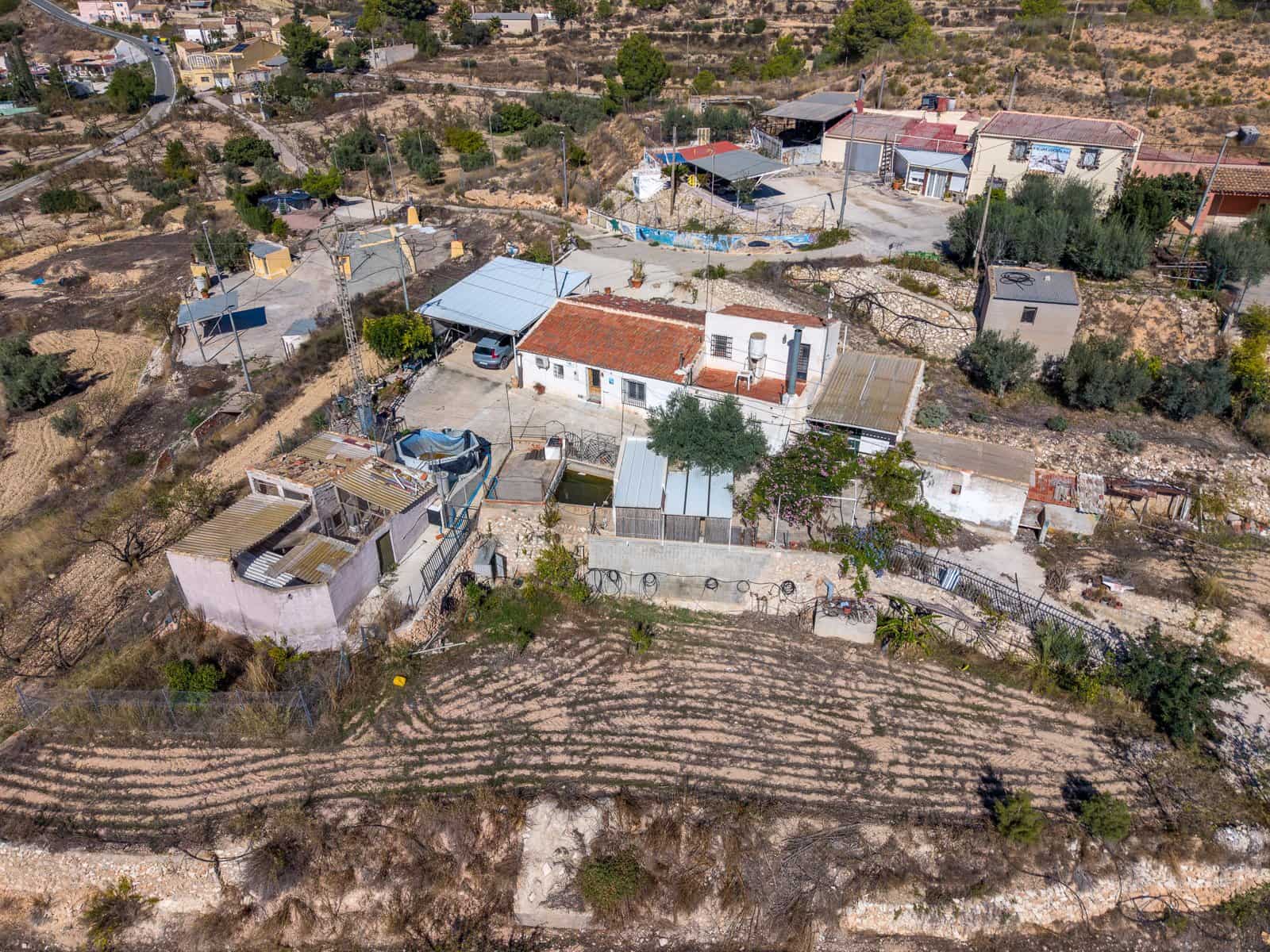 6 chambre Finca/Maison de Campagne à vendre à La Zarza avec piscine garage - 125 000 € (Ref: 10160545)