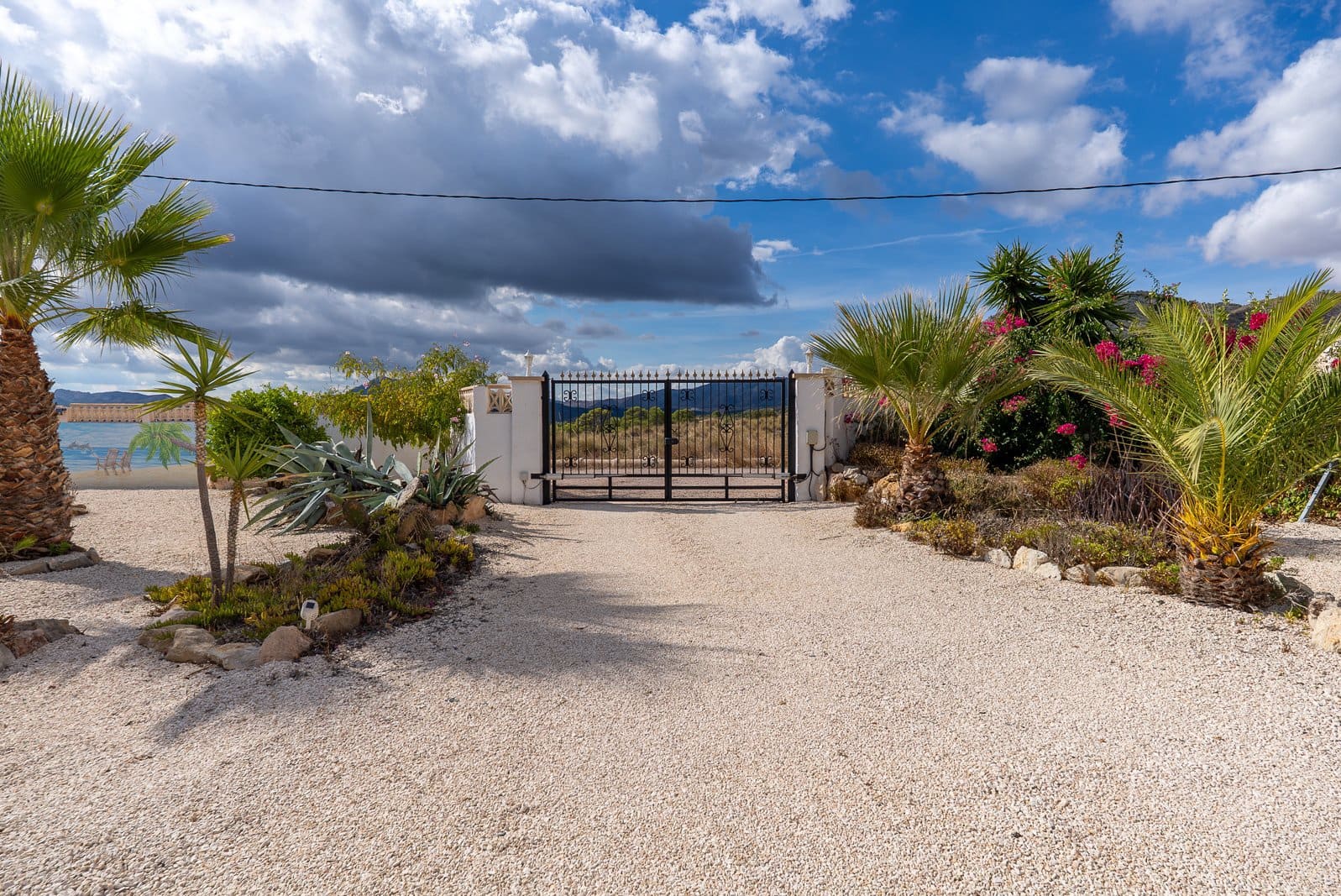 3 slaapkamer Villa te koop in Macisvenda met zwembad garage - € 349.995 (Ref: 10165919)